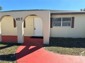 4717 Leucadendra Dr in Sebring, FL - Building Photo