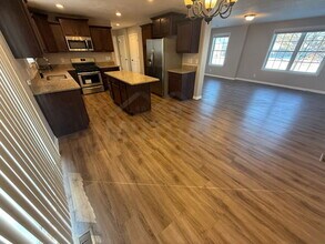 1113 Tartan Ln in Walled Lake, MI - Building Photo - Building Photo