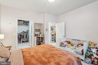1708 Lake Shore Crest Dr in Reston, VA - Building Photo - Building Photo