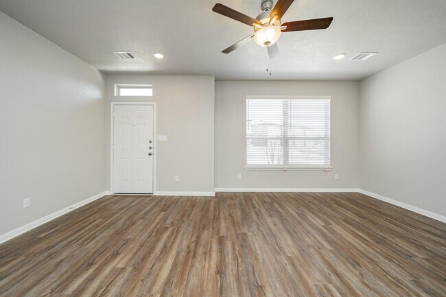 property at 4089 Cross Park Dr