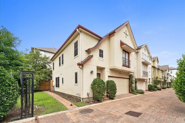 property at 2810 Sherwin St