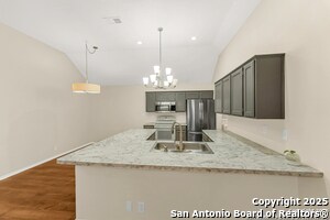 5870 Spring Cabin in San Antonio, TX - Building Photo - Building Photo
