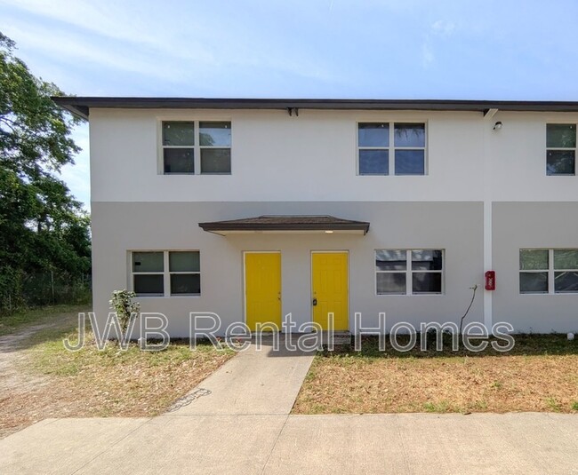 2851 Yellow Pine Ct in Jacksonville, FL - Building Photo - Building Photo