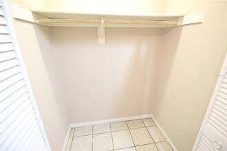 1721 SW 68th Terrace in Gainesville, FL - Building Photo - Building Photo