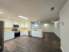 3682 Beacon Dr in Sumter, SC - Building Photo - Building Photo