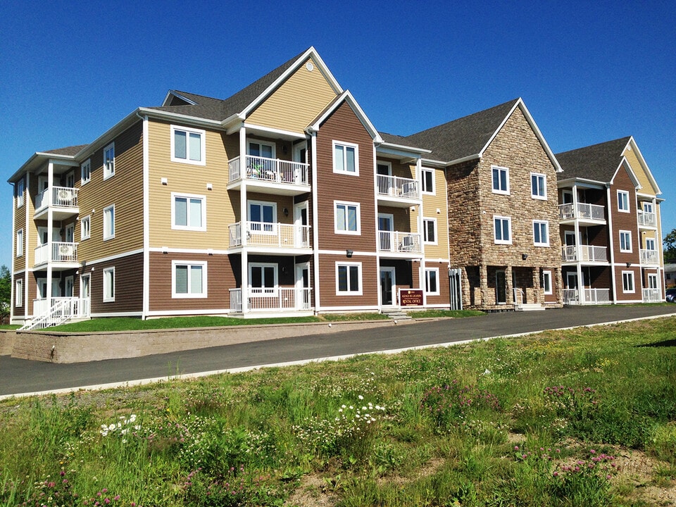 La Chaussée Apartments in Dieppe, NB - Building Photo