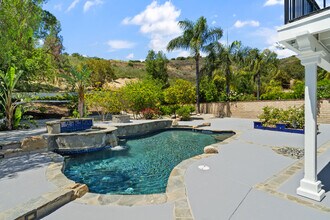 6143 Lake Lindero Dr in Agoura Hills, CA - Building Photo - Building Photo