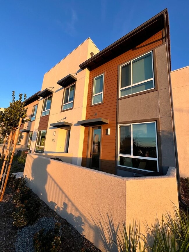 1052 Kendale Wy in Vista, CA - Building Photo - Building Photo