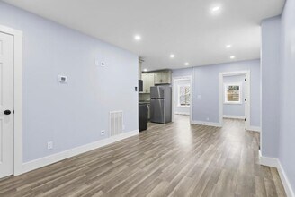 392 Palisade Ave in Jersey City, NJ - Building Photo - Building Photo