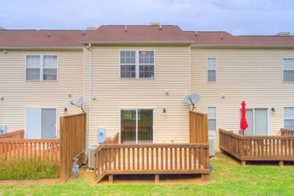 790 Oak Tree Blvd NW in Christiansburg, VA - Building Photo - Building Photo