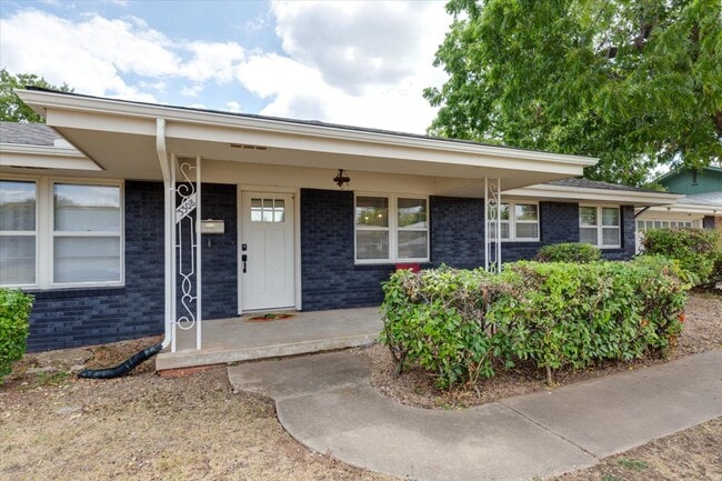 property at 3308 NW Atlanta Ave