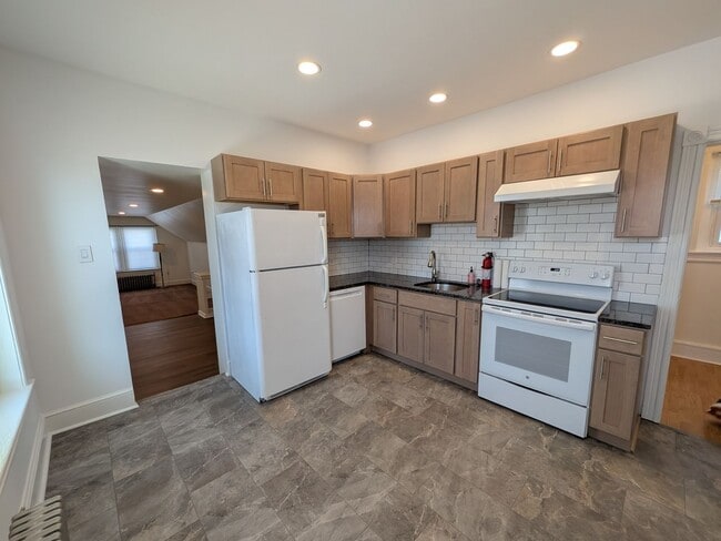 property at 1105 Queen St