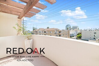 11848 Kiowa Ave in Los Angeles, CA - Building Photo - Building Photo