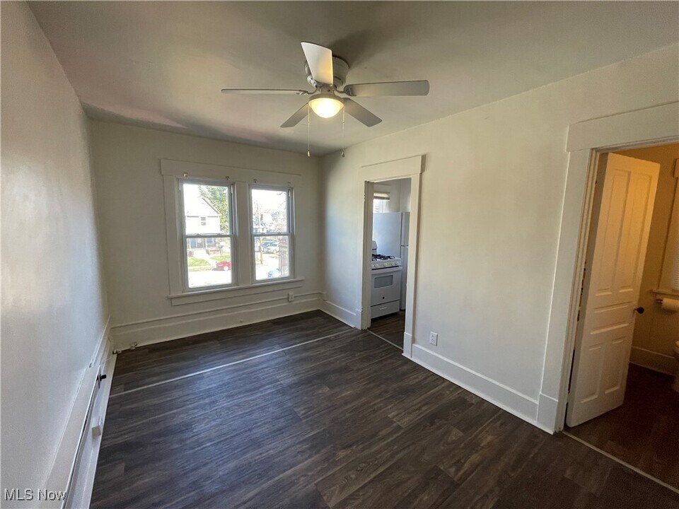 512 Shorb Ave NW in Canton, OH - Building Photo