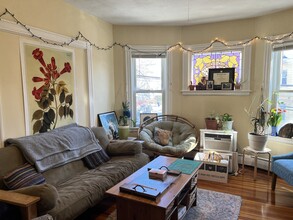 10 Gilson Ter, Unit 2 in Somerville, MA - Building Photo - Building Photo