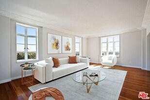 1314 Hayworth Ave in West Hollywood, CA - Building Photo