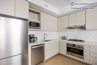 200 Mesnager St in Los Angeles, CA - Foto de edificio - Building Photo