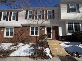 1410 Ashbourne Dr in Lynchburg, VA - Building Photo