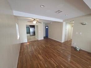 15360 Saticoy St in Van Nuys, CA - Building Photo - Building Photo