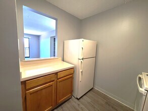 7 Ocean View Dr in Boston, MA - Foto de edificio - Building Photo