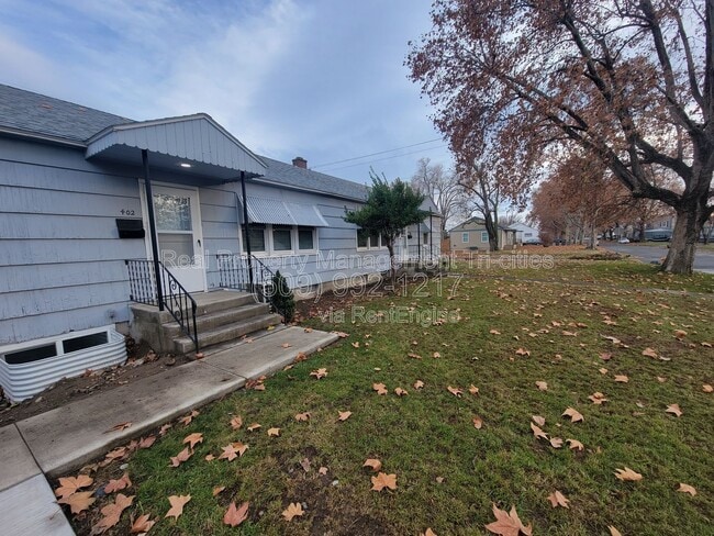 property at 400-402 Barth Ave