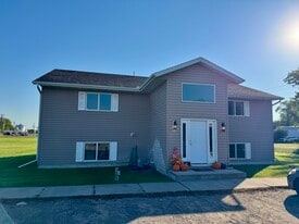 174 Main St, Unit 2A in Foreston, MN - Building Photo