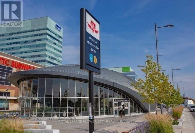 950-3950 Portage Pkwy in Vaughan, ON - Building Photo - Building Photo