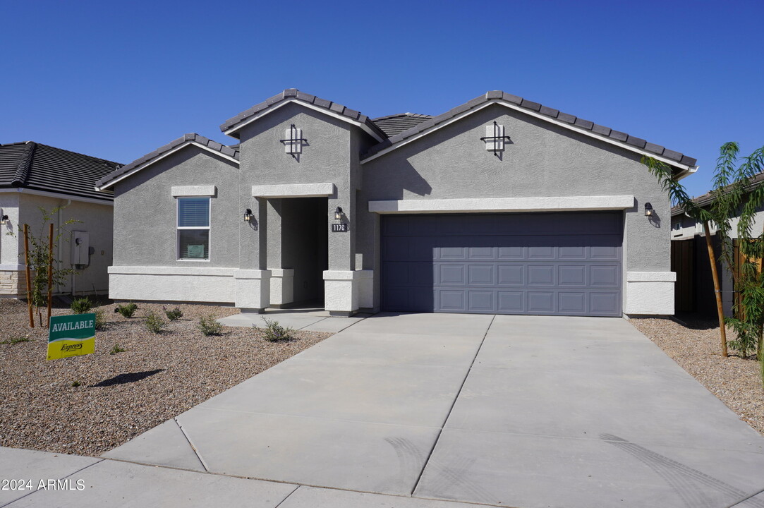 1170 W Chimes Tower Dr in Casa Grande, AZ - Building Photo