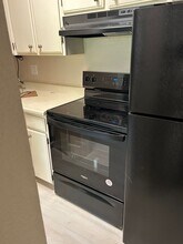 1605 Sanya Cir-Unit -2 in Anchorage, AK - Building Photo - Building Photo