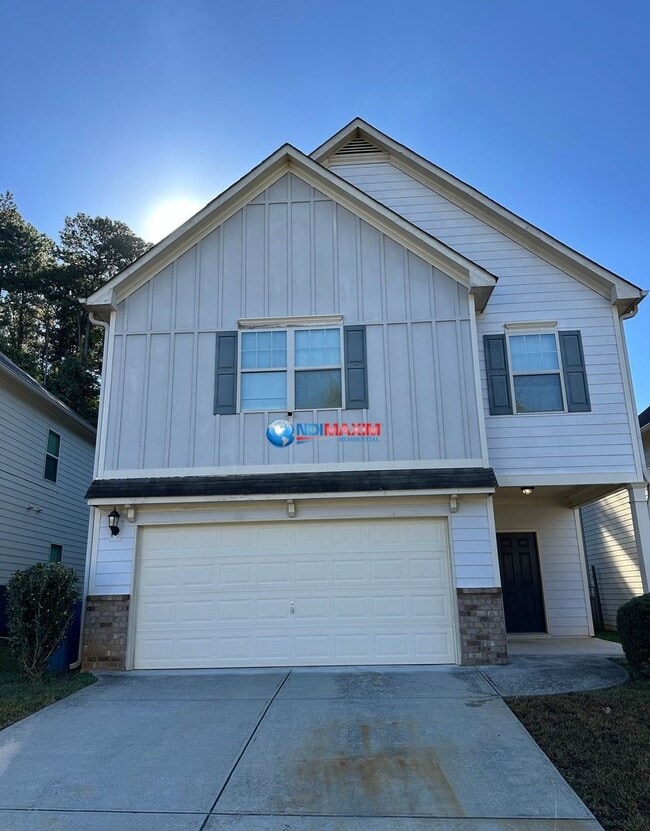 property at 886 Grenier Terrace NE