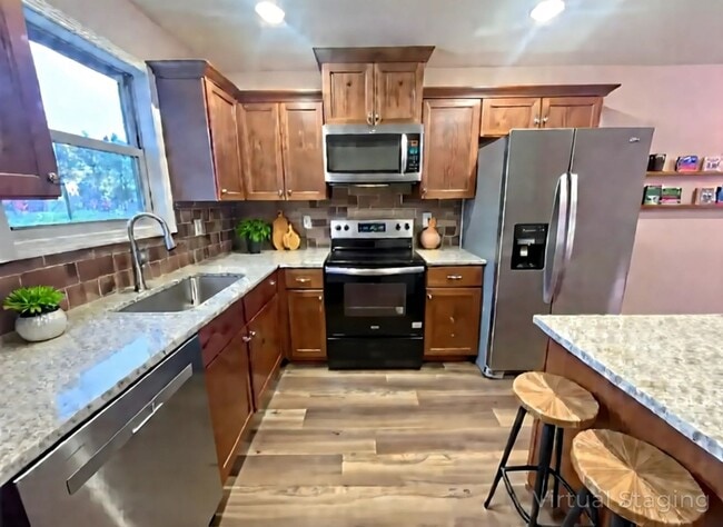 property at 7 Kimberling Blvd