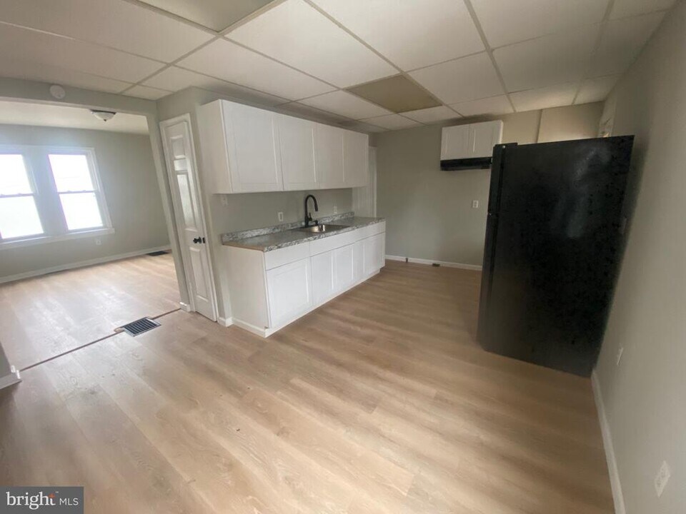 617 New York St in Dunmore, PA - Building Photo