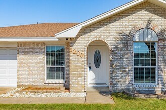 3206 Pine St in Galveston, TX - Building Photo - Building Photo