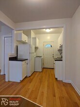 3817 N Fremont St, Unit 3823.5-W2 in Chicago, IL - Building Photo - Building Photo