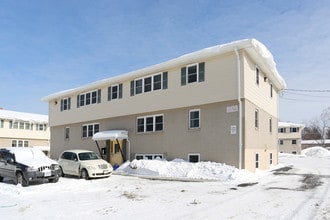 Parliament Arms Apartments in Rochester, NY - Foto de edificio - Building Photo