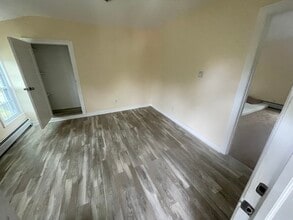 404 W Clinton St, Unit 4 in Elmira, NY - Building Photo - Building Photo