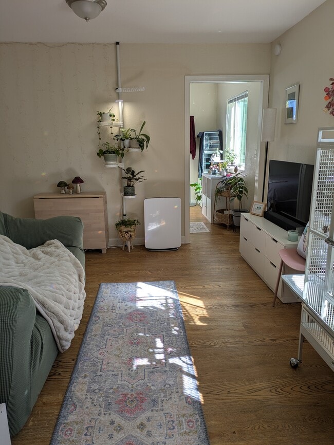 5 Vendola Dr, Unit In-law