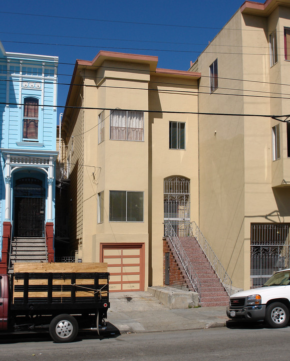 1106 S Van Ness Ave in San Francisco, CA - Building Photo