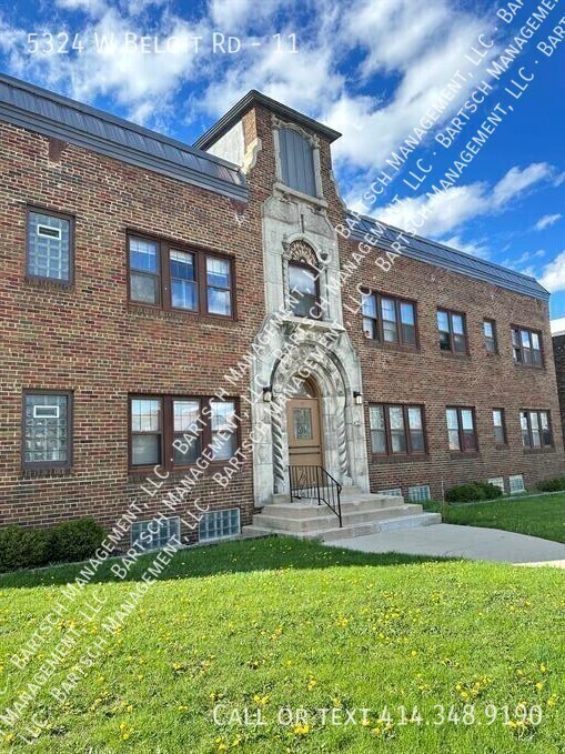 5324 Beloit Rd in West Milwaukee, WI - Building Photo