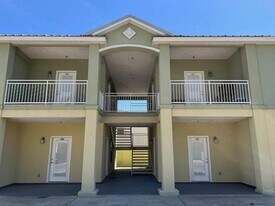 5402 Marcella Ave in Laredo, TX - Building Photo