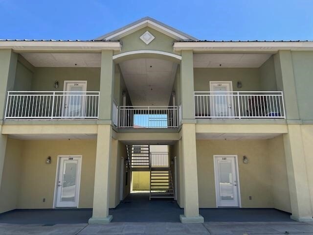 5402 Marcella Ave in Laredo, TX - Building Photo