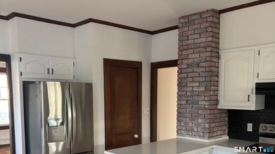 480 Shelton Rd in Trumbull, CT - Building Photo - Building Photo