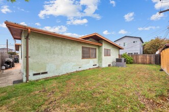 4927 63rd St in San Diego, CA - Building Photo - Building Photo