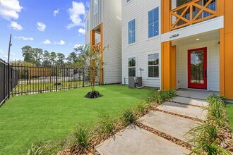 3903 F Pinemont Dr in Houston, TX - Building Photo - Building Photo