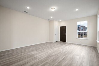 8144 Branch Hollow Trail in Fort Worth, TX - Building Photo - Building Photo