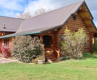 1225 Willow Creek Rd