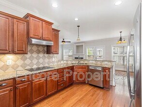 410 Stranraer Ct in Fuquay Varina, NC - Building Photo - Building Photo