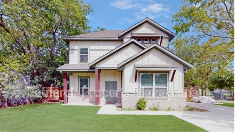 103 Moss St in College Station, TX - Building Photo