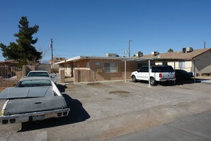 1979 Linn Ln in Las Vegas, NV - Building Photo