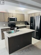 79 Heron St in Welland, ON - Building Photo - Building Photo